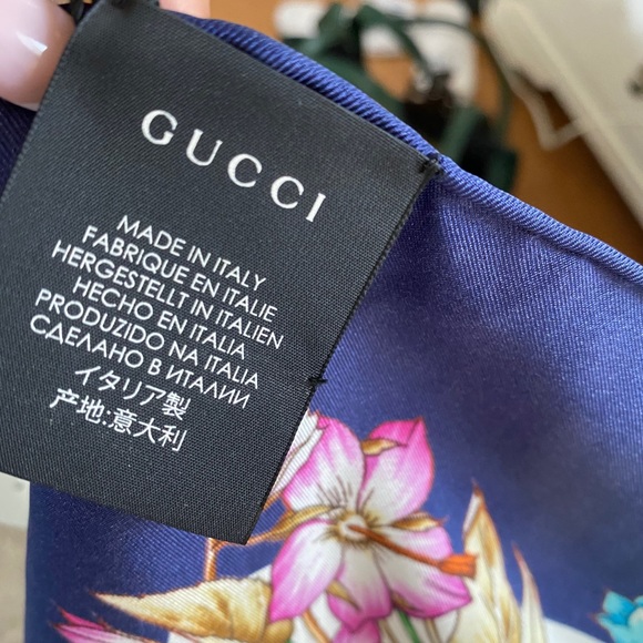 NEW Authentic Gucci silk scarf - Picture 10 of 10